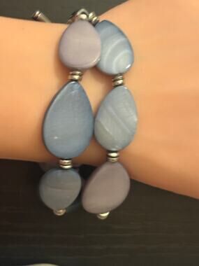 Vintage Kenneth Cole Dyed Mother of Pearl Bracelet 6.5”